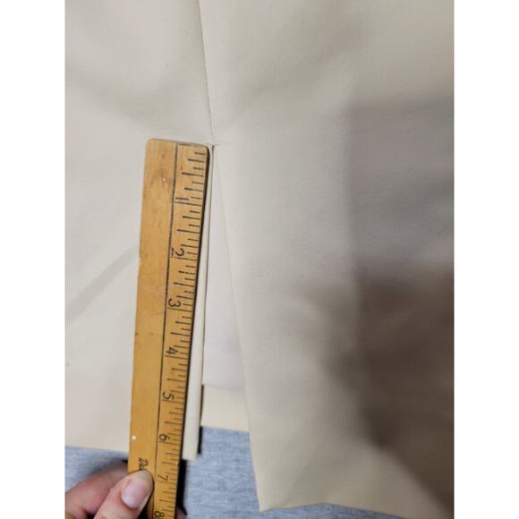 White House Black Market Tan Beige Perfect Form Knee Length Pencil Skirt Sz 2 - Picture 8 of 9